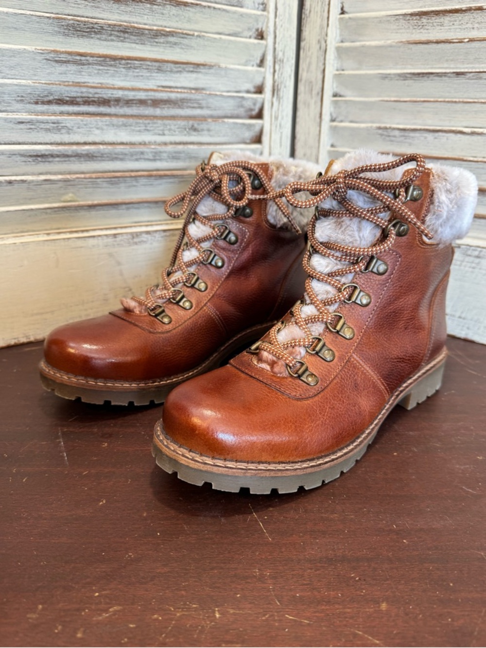 Avellini Portugal Leather Hiker Boot Faux Fur Size 9